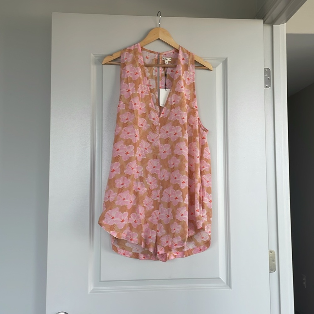 NWT Acacia Haiku romper in capsule mahalo 🌺